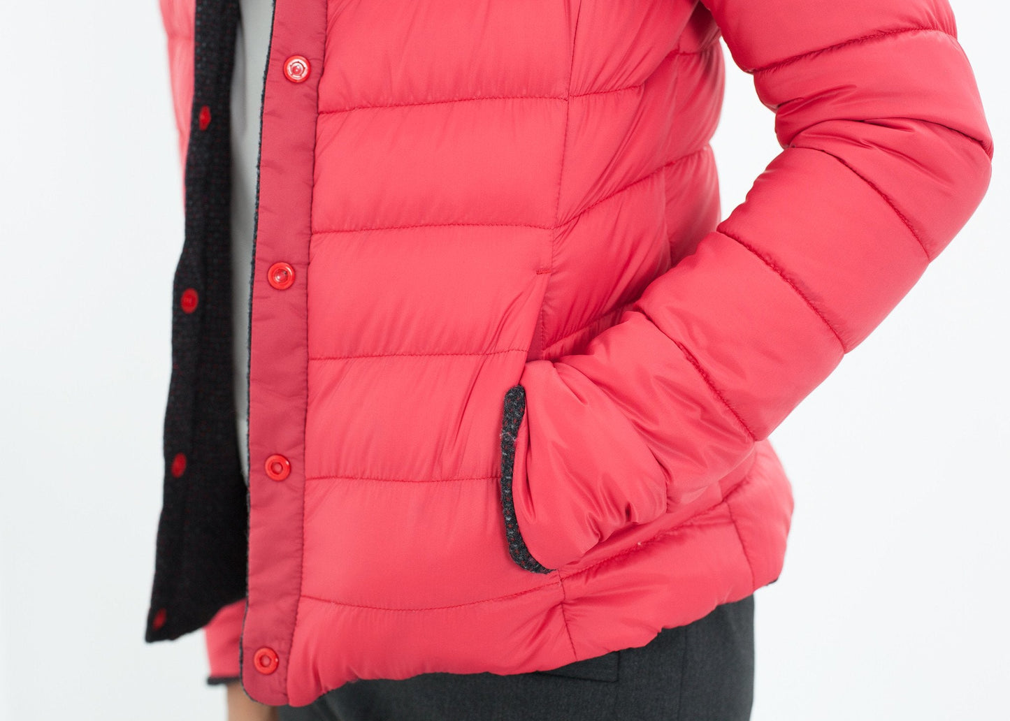 Camelia Wendejacke in Schwarz/Rot
