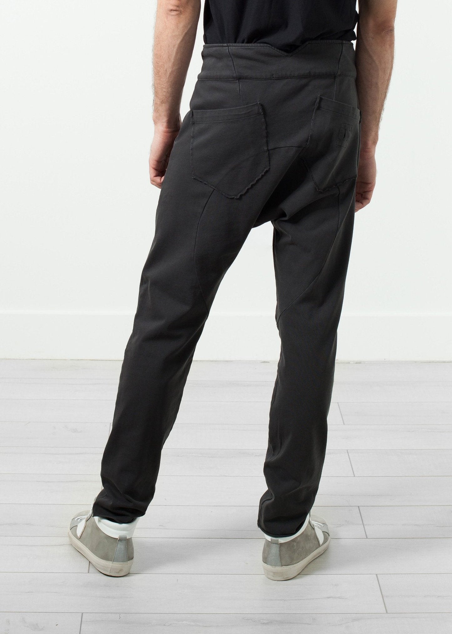 Ruven Hose mit tiefem Schritt