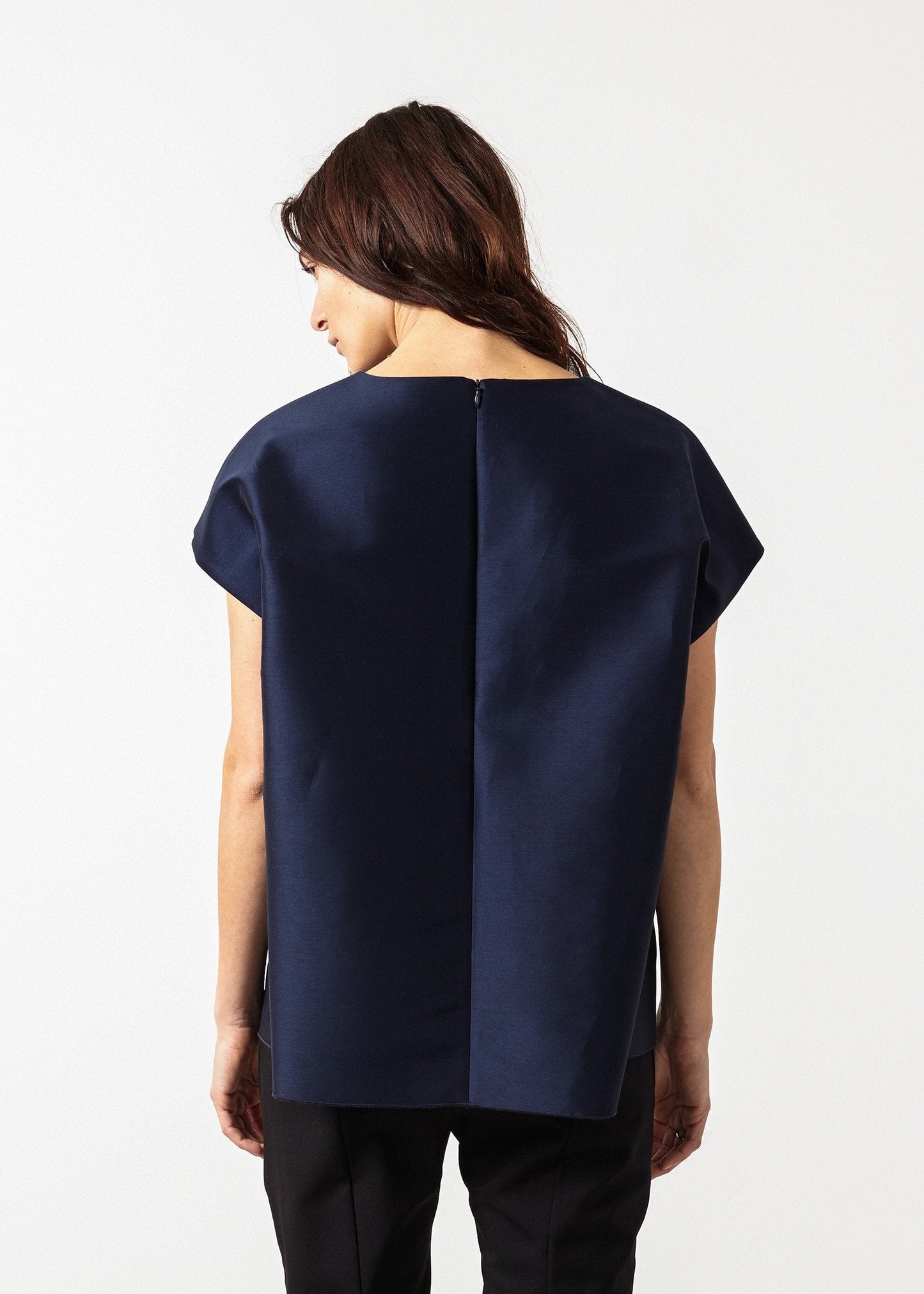Bluse mit versteckten Ärmeln in Navy