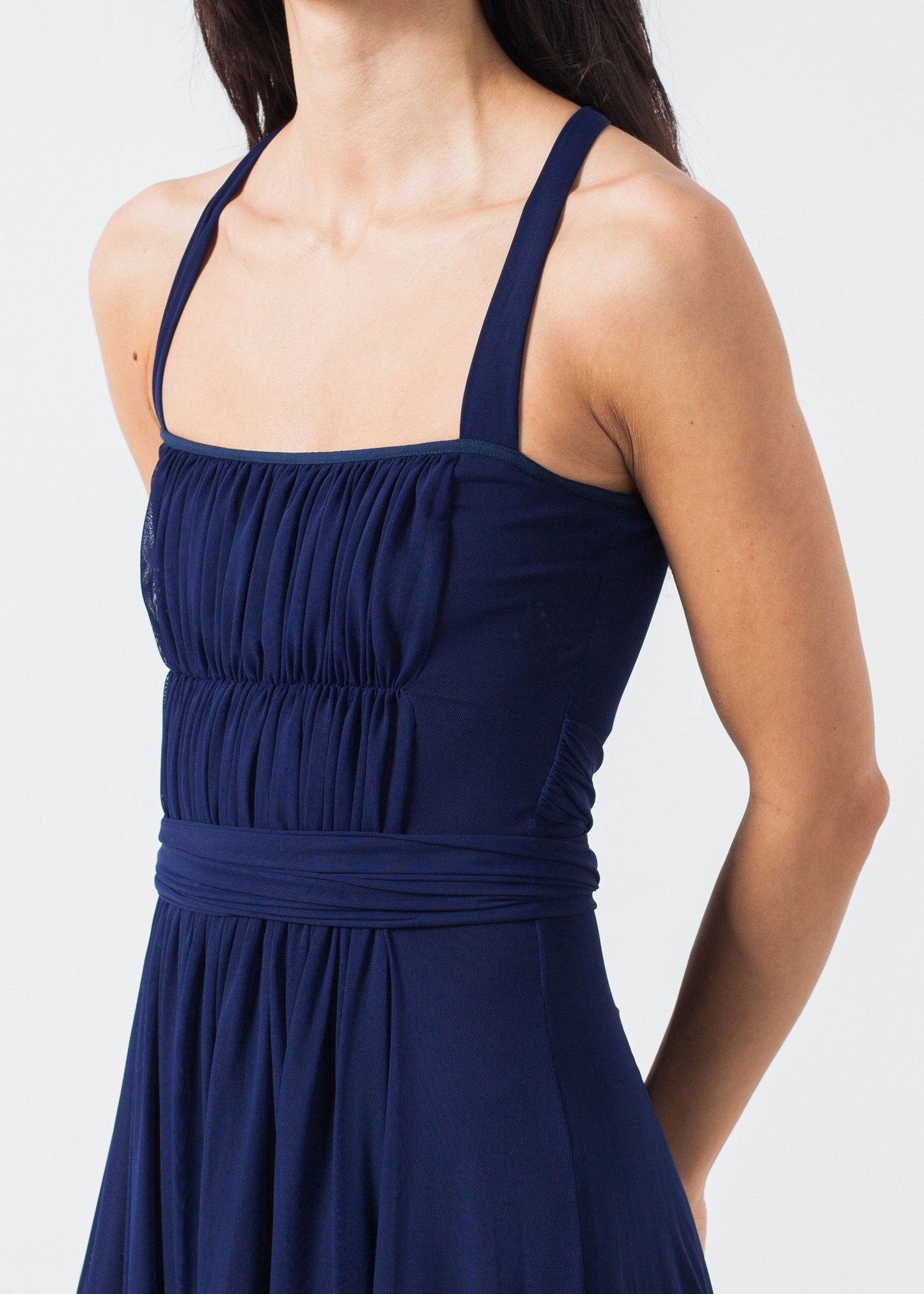 Robe de soirée froncée en bleu marine