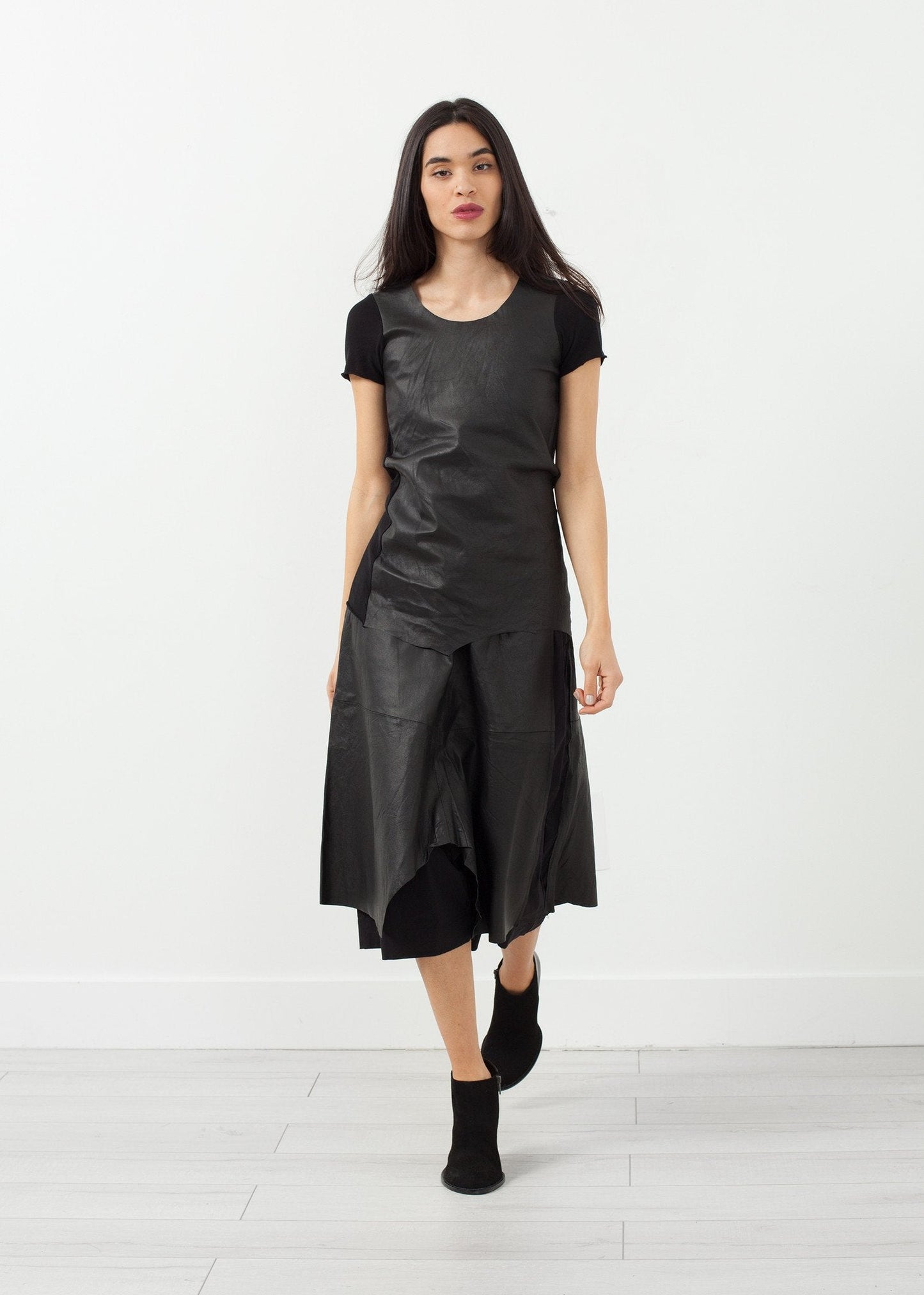 Pantalon en cuir à entrejambe bas