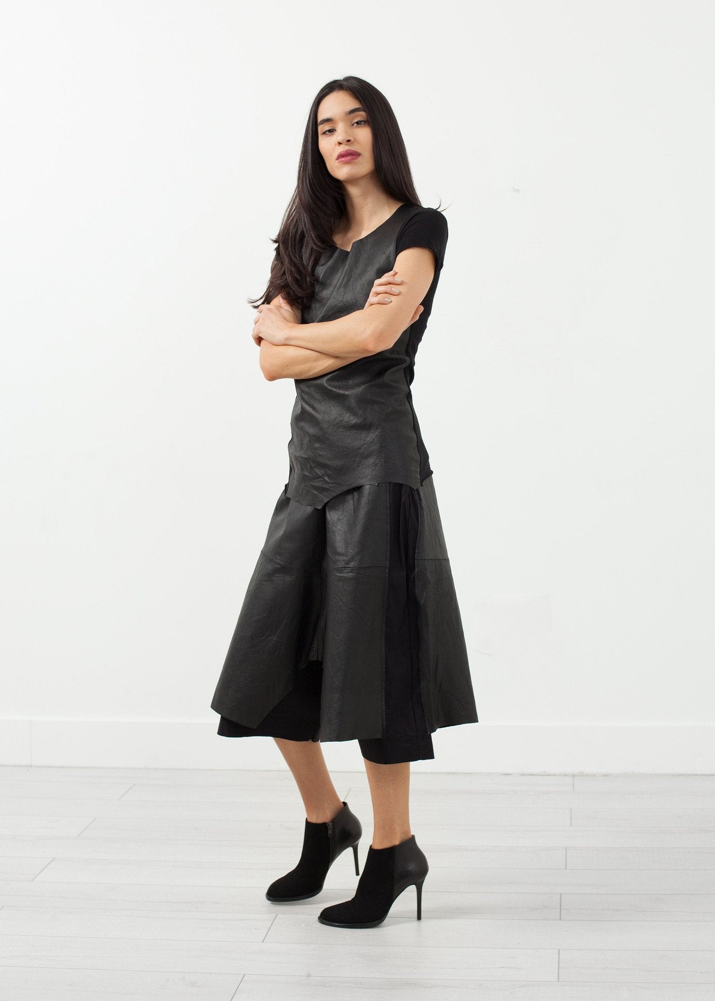 Pantalon en cuir à entrejambe bas