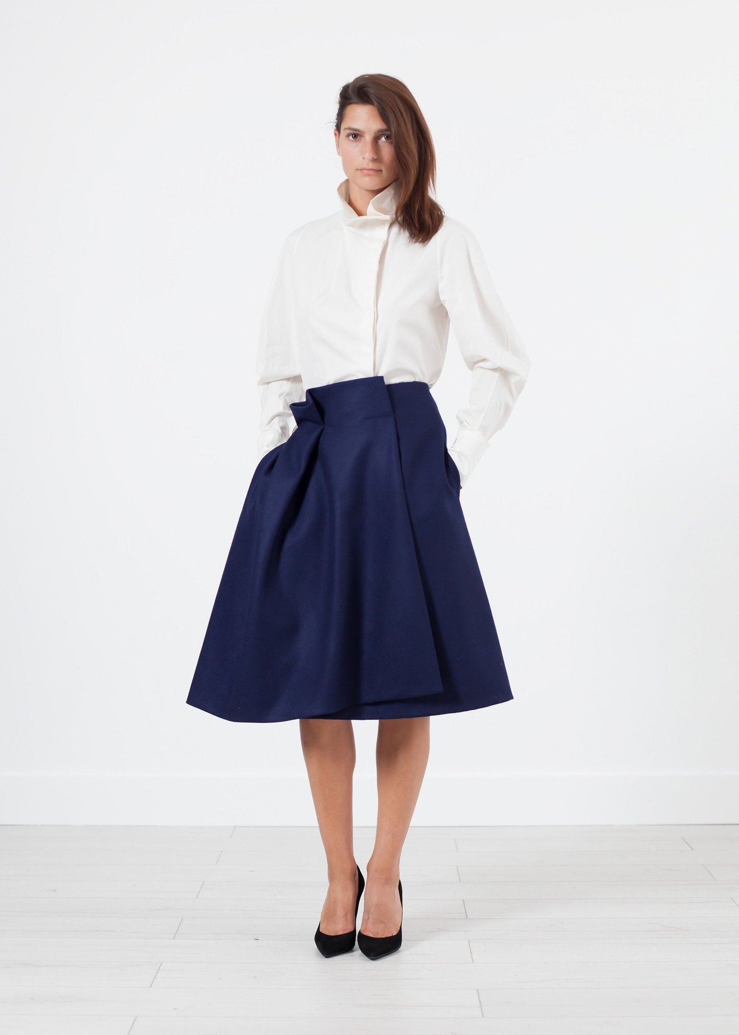 Poplinblus med full krage i Off White 