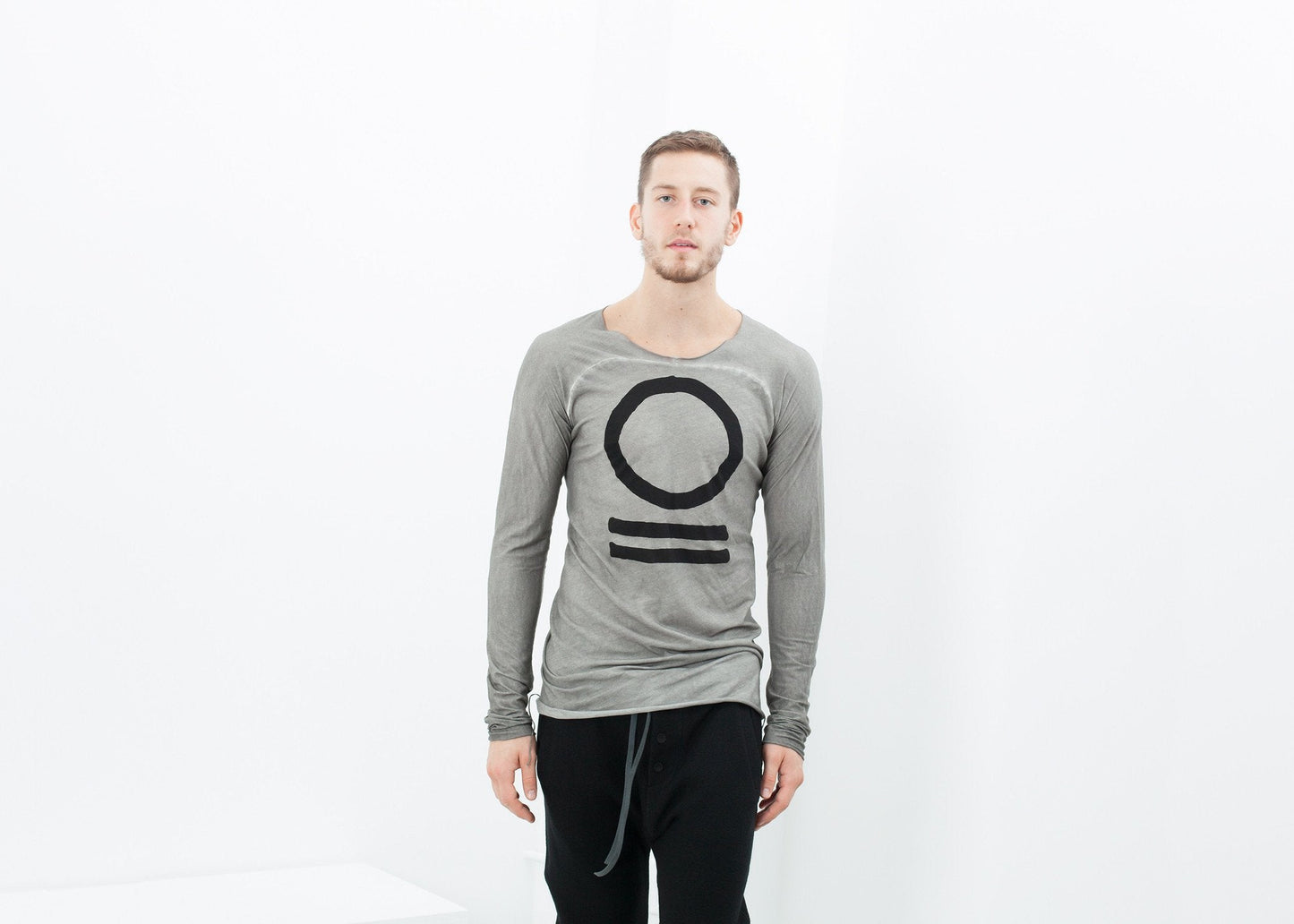 Motgift "Joie" T-shirt i Taupe