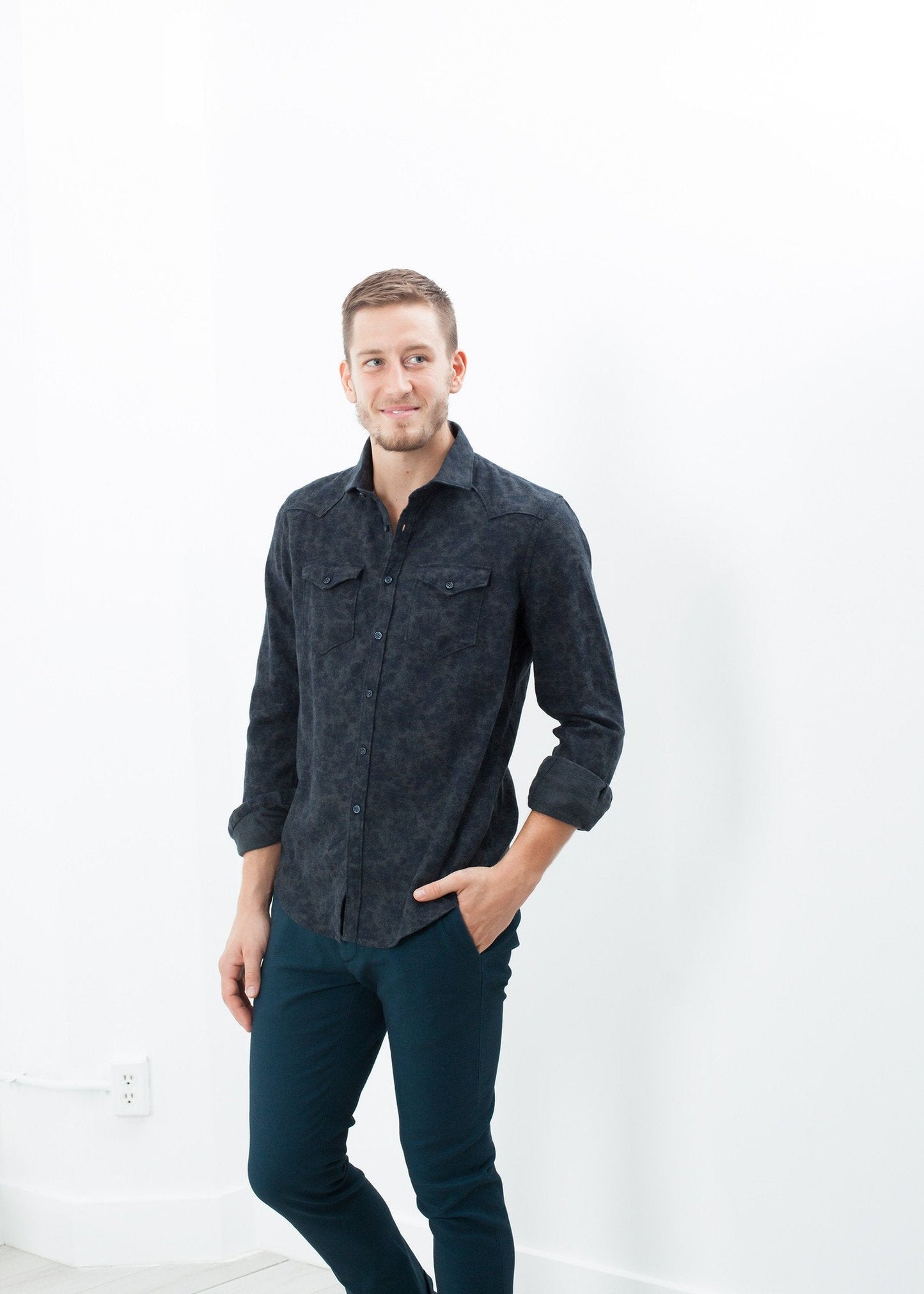 Western Arkansas Button-Up in Dark Hash Floral 