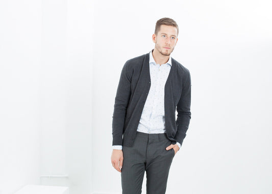 Cardigan mit verdeckter Knopfleiste in Anthrazit 