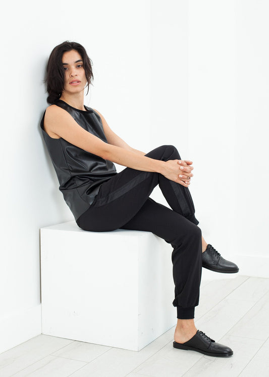 Camiliah Hose in Schwarz