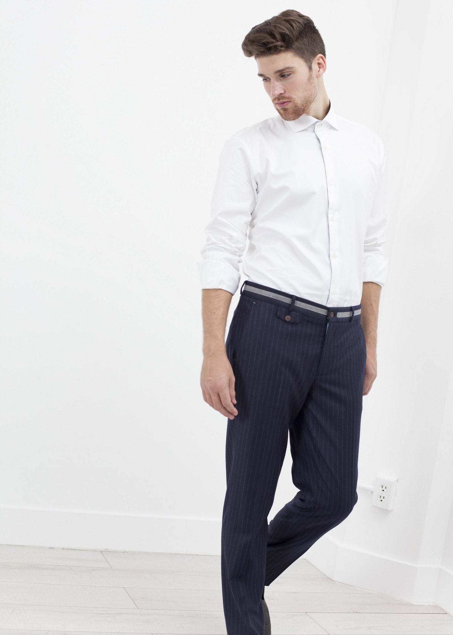 Sinclair-Hose mit marineblauen Streifen