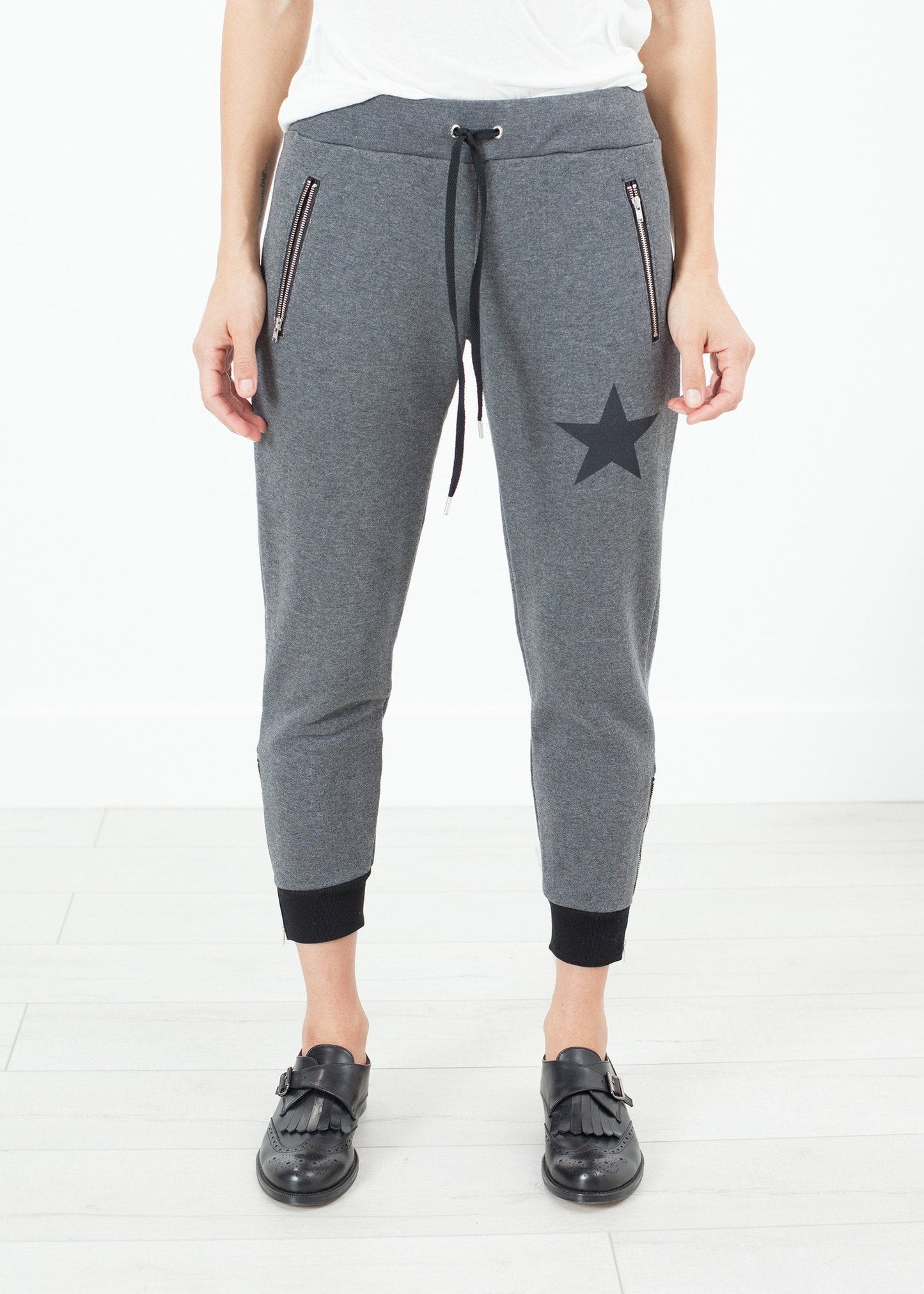 Loopwheeler Star Hose in Grau 