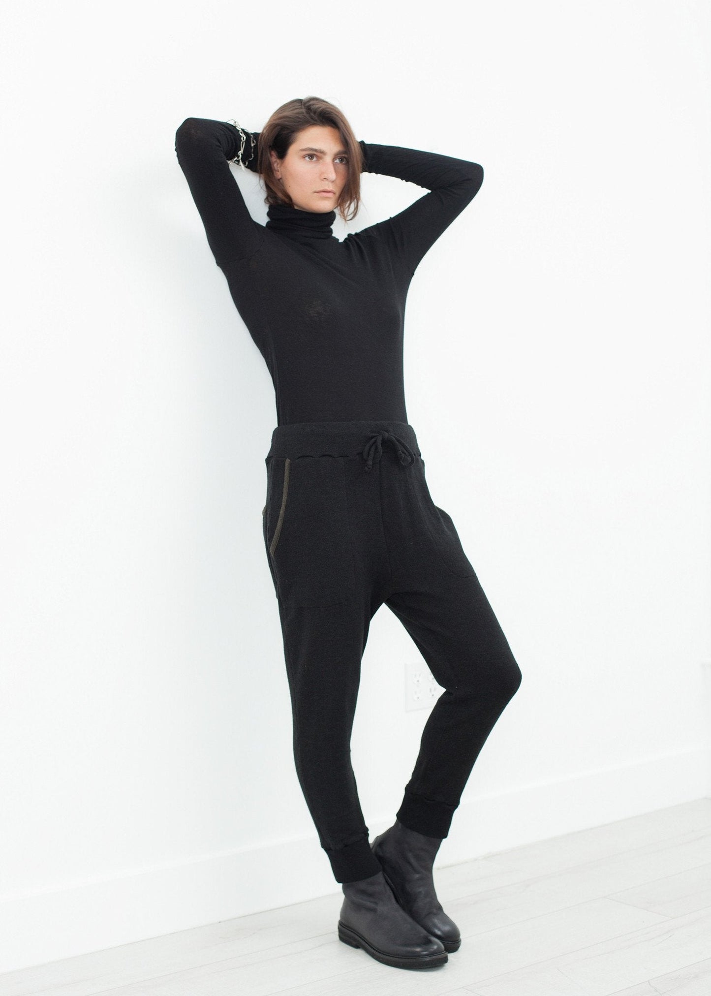 Highsoft Cropped Sweat i svart 