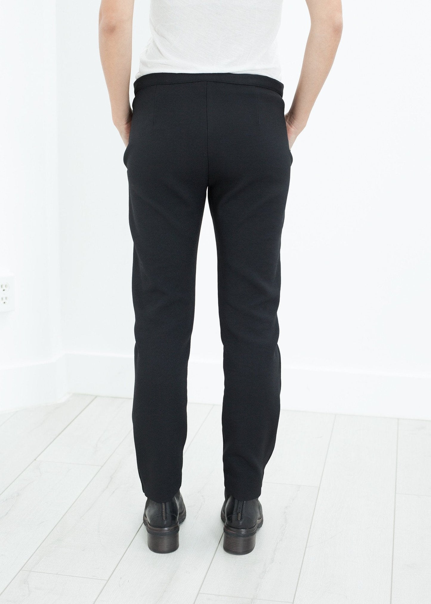Pantalon slim zip latéral en noir
