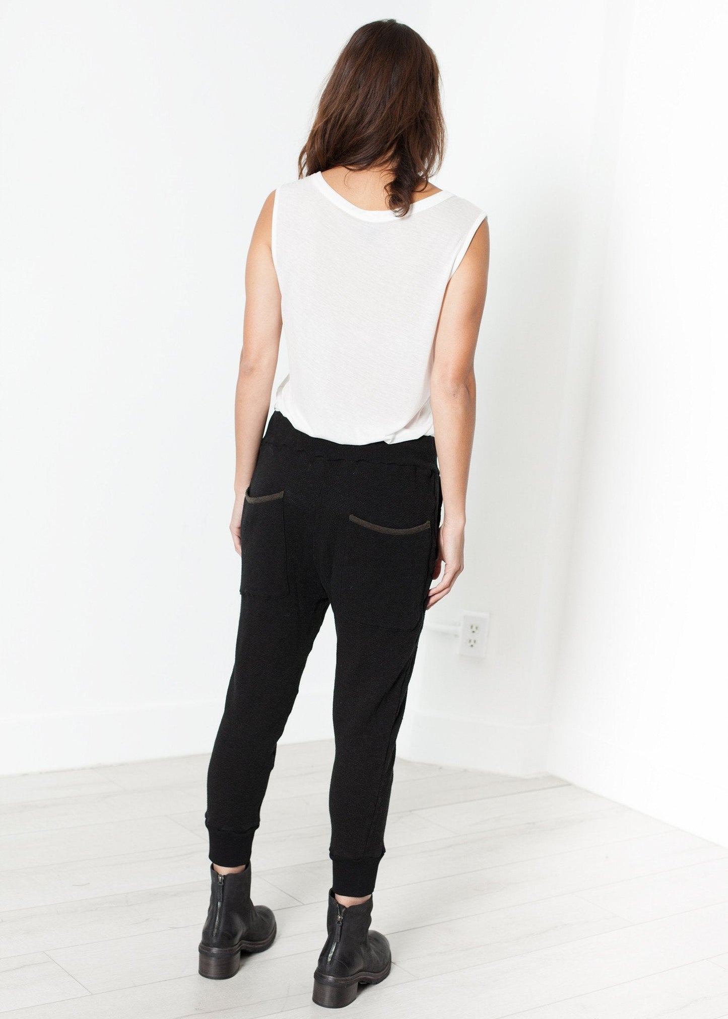Highsoft Cropped Sweat i svart 