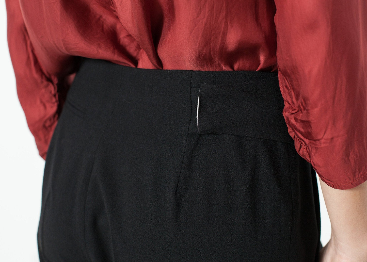 Bundfaltenhose in Schwarz