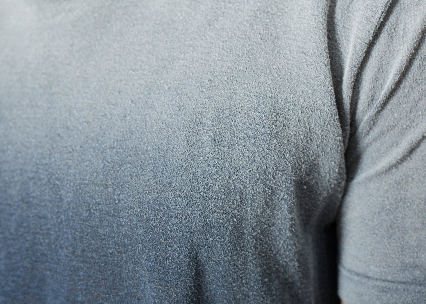 T-Shirt mit Aufdruck in Marineblau