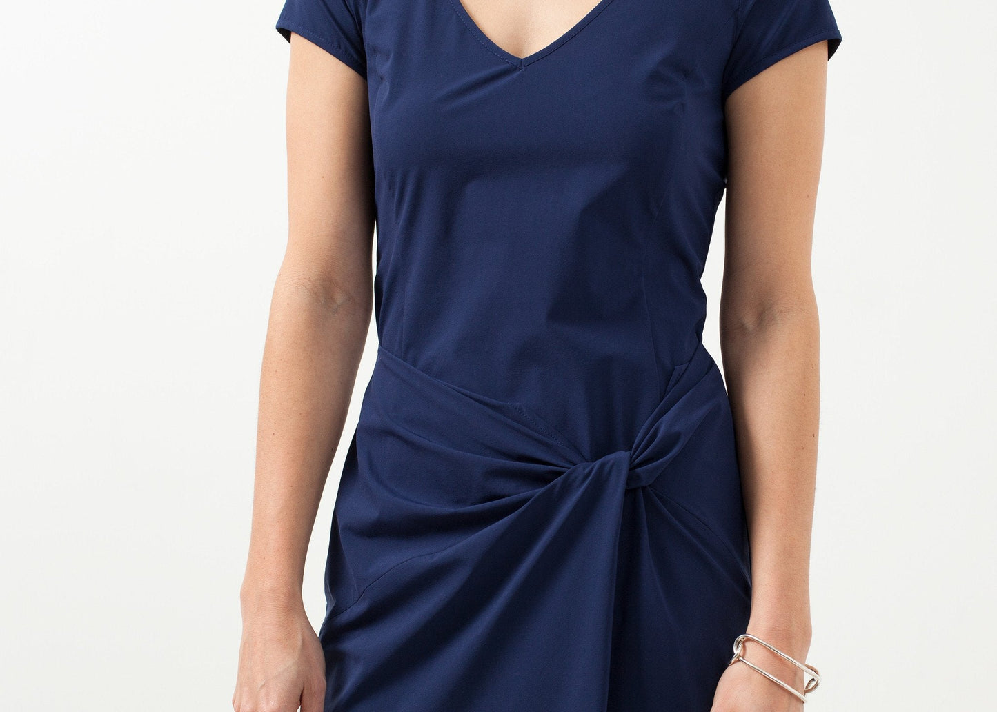 Twist-Kleid mit V-Ausschnitt
