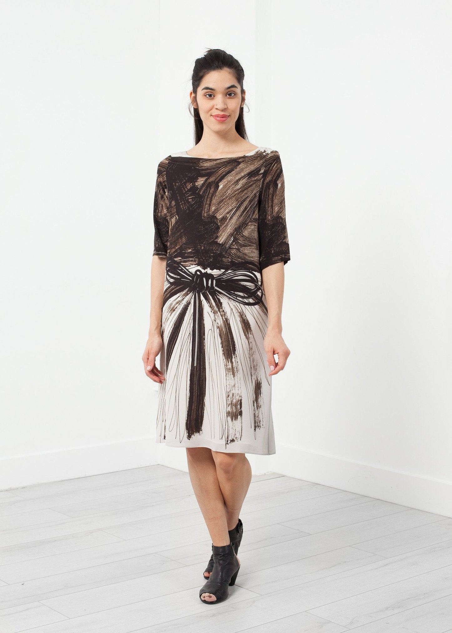 Grafisches Kleid
