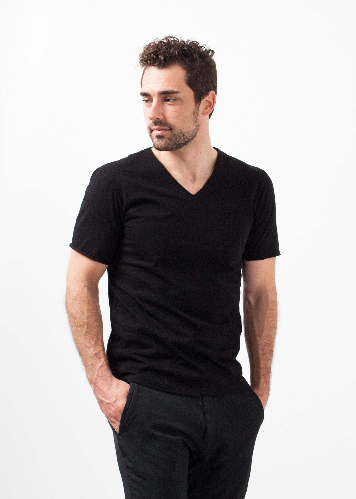 T-Shirt mit V-Ausschnitt
