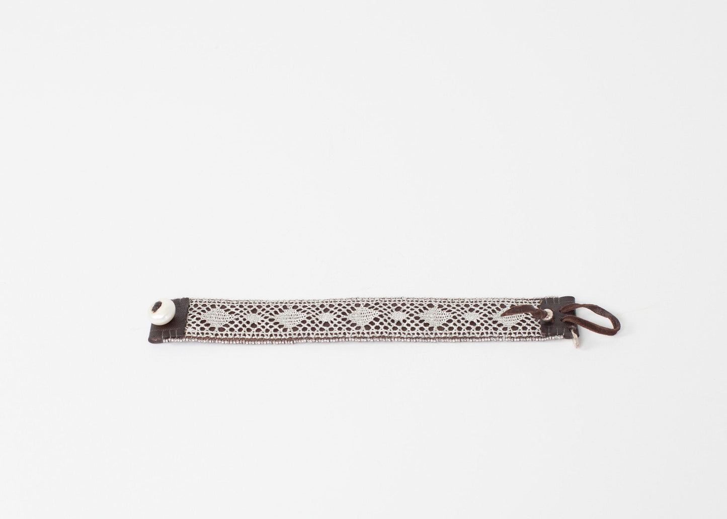 Manchette en dentelle