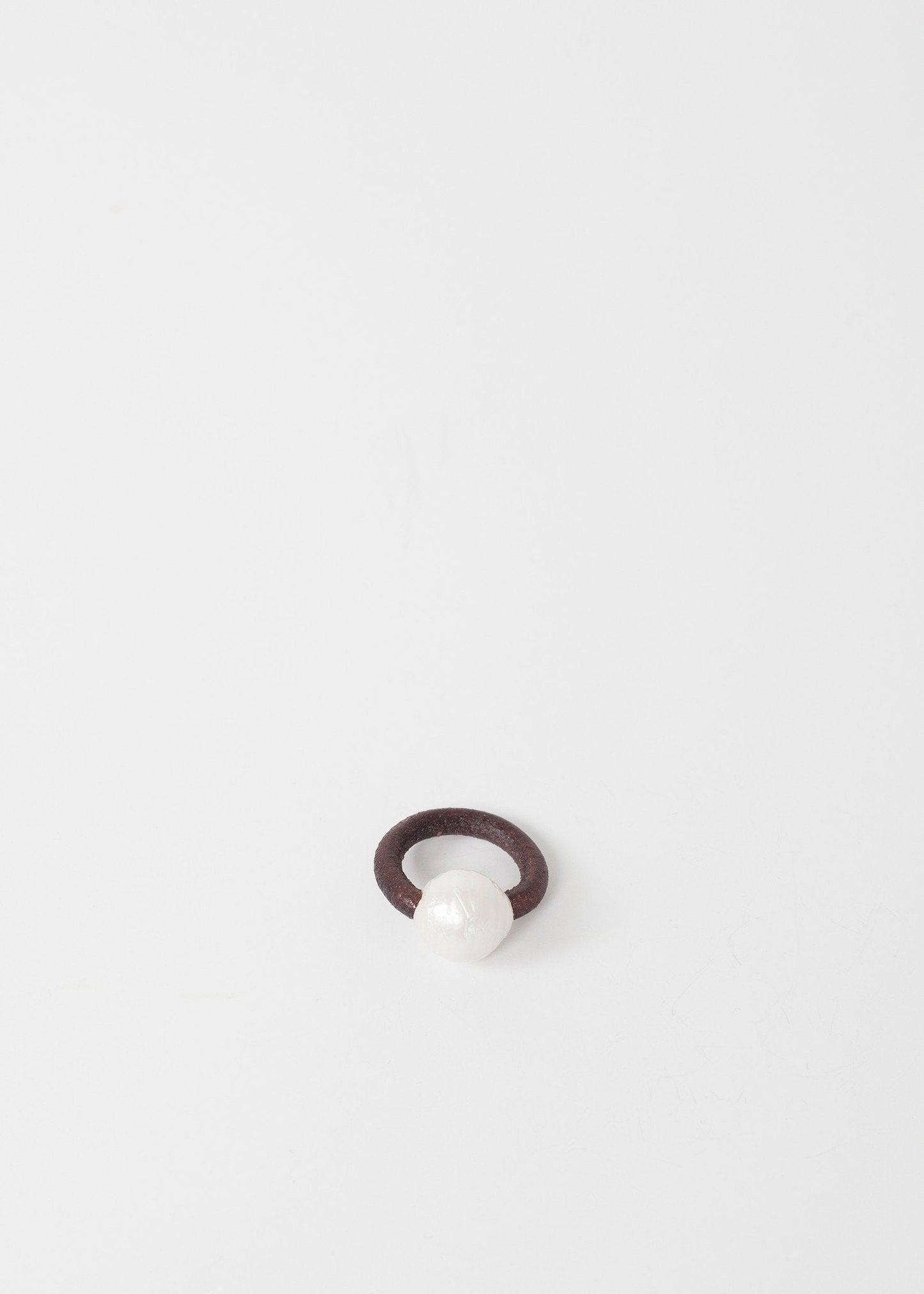 April-Ring