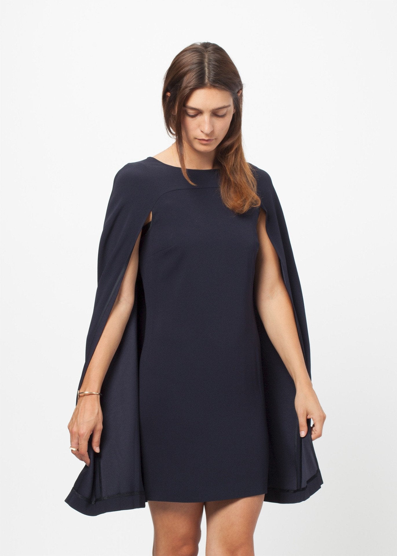 Cape-Kleid